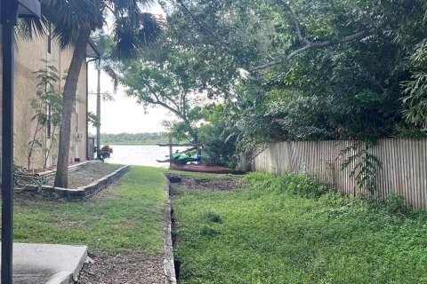 Condo in Largo, Florida, 2 bedrooms  № 1906714 - photo 20