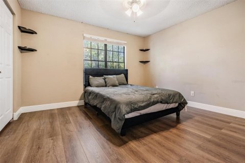 Townhouse in Tampa, Florida 2 bedrooms, 104.05 sq.m. № 2094113 - photo 24
