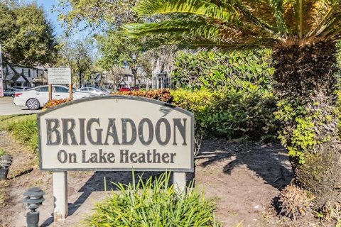 Townhouse in Tampa, Florida 2 bedrooms, 104.05 sq.m. № 2094113 - photo 3