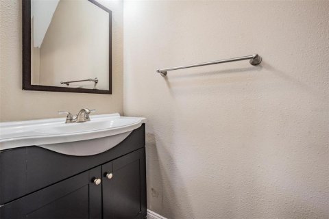 Townhouse in Tampa, Florida 2 bedrooms, 104.05 sq.m. № 2094113 - photo 22