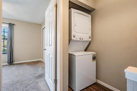 Townhouse in Tampa, Florida 2 bedrooms, 104.05 sq.m. № 2094113 - photo 30