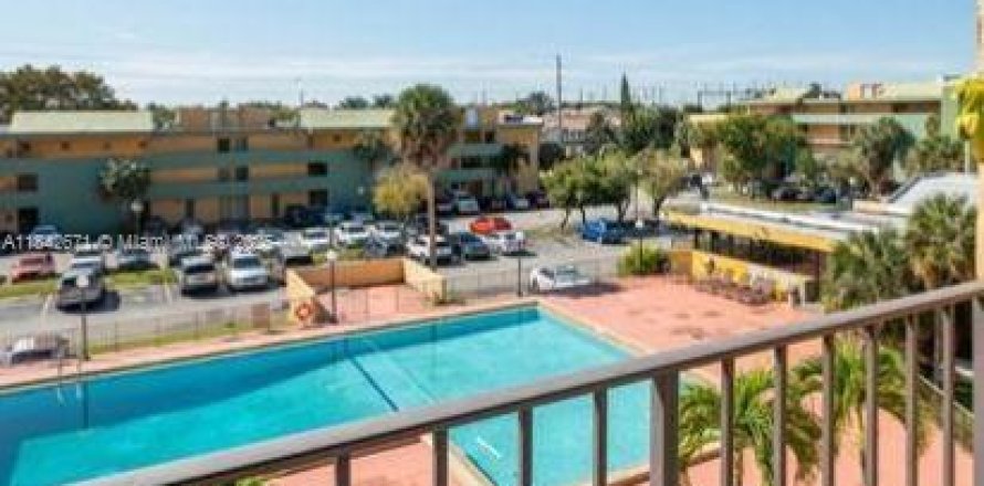 Condominio en Miami, Florida, 2 dormitorios  № 1834201