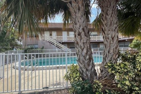 Condominio en alquiler en Pompano Beach, Florida, 2 dormitorios, 67.08 m2 № 2004206 - foto 15