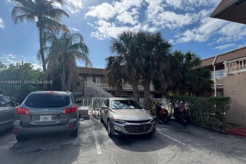 Condominio en alquiler en Pompano Beach, Florida, 2 dormitorios, 67.08 m2 № 2004206 - foto 16