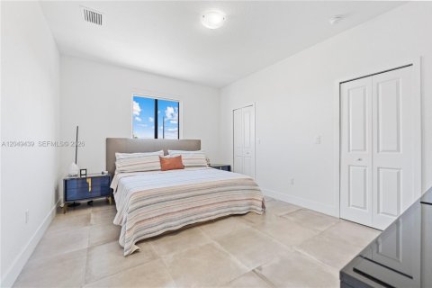 Townhouse in Miami, Florida 3 bedrooms, 155.33 sq.m. № 2173223 - photo 21
