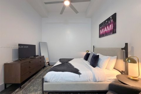 Condo in Miami, Florida, 2 bedrooms № 2082467 - photo 10