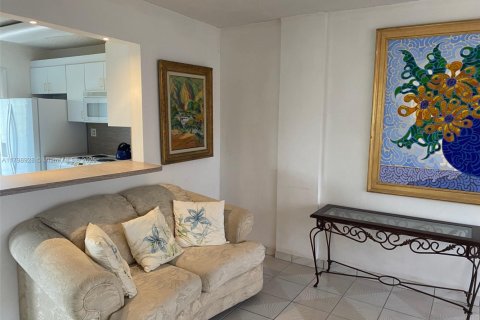 Condominio en venta en Miami, Florida, 1 dormitorio, 62.43 m2 № 1958608 - foto 8