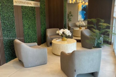 Condominio en venta en Miami, Florida, 1 dormitorio, 62.43 m2 № 1958608 - foto 3