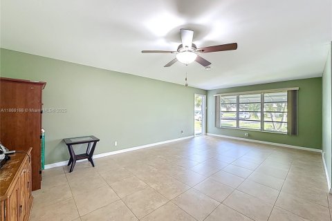 Villa ou maison à vendre à Boynton Beach, Floride: 1 chambre, 88.63 m2 № 1928265 - photo 11