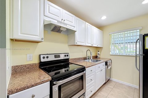 Villa ou maison à vendre à Boynton Beach, Floride: 1 chambre, 88.63 m2 № 1928265 - photo 16