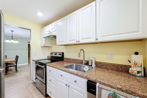 Villa ou maison à vendre à Boynton Beach, Floride: 1 chambre, 88.63 m2 № 1928265 - photo 21