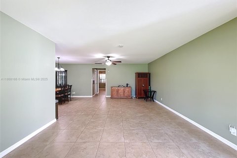 Villa ou maison à vendre à Boynton Beach, Floride: 1 chambre, 88.63 m2 № 1928265 - photo 5