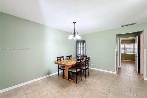 Villa ou maison à vendre à Boynton Beach, Floride: 1 chambre, 88.63 m2 № 1928265 - photo 14
