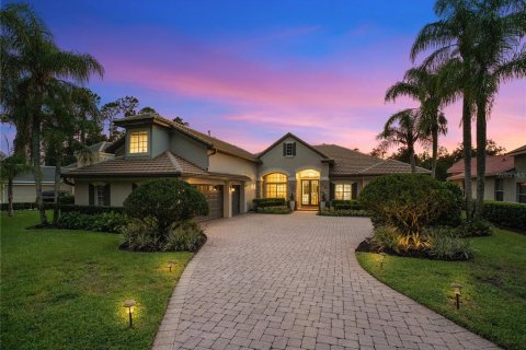 House in Longwood, Florida 4 bedrooms, 303.42 sq.m. № 1876684 - photo 1