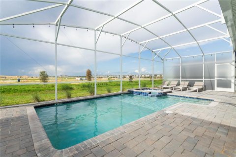 Villa ou maison à louer à Davenport, Floride: 8 chambres, 373.37 m2 № 1916241 - photo 4