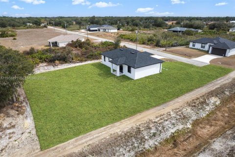 Купить виллу или дом в Лихай-Эйкерс, Флорида 3 спальни, 106.28м2, № 2026188 - фото 22