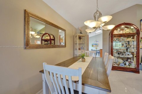 House in Boynton Beach, Florida 2 bedrooms, 167.78 sq.m. № 1761675 - photo 28