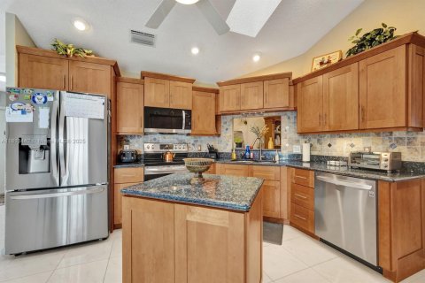 House in Boynton Beach, Florida 2 bedrooms, 167.78 sq.m. № 1761675 - photo 11