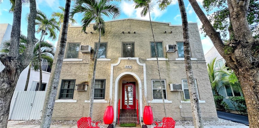 Villa ou maison à Miami, Floride 1 chambre, 74.32 m2 № 1989605