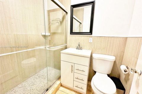 Villa ou maison à louer à Miami, Floride: 1 chambre, 74.32 m2 № 1989605 - photo 7