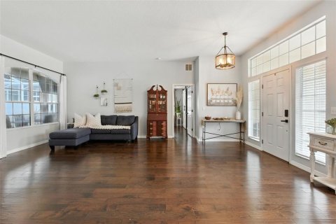 House in Port Orange, Florida 5 bedrooms, 260.59 sq.m. № 1844899 - photo 5