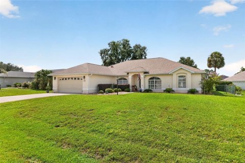 House in Ocala, Florida 3 bedrooms, 197.97 sq.m. № 2347326