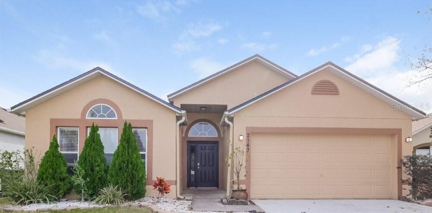 Casa en Kissimmee, Florida 3 dormitorios, 174.1 m2 № 1914497