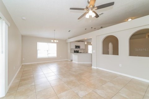 House in Kissimmee, Florida 3 bedrooms, 174.1 sq.m. № 1914497 - photo 4
