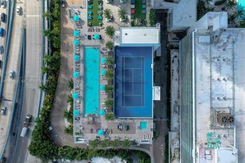 Condo in Hollywood, Florida, 2 bedrooms  № 2054263 - photo 23