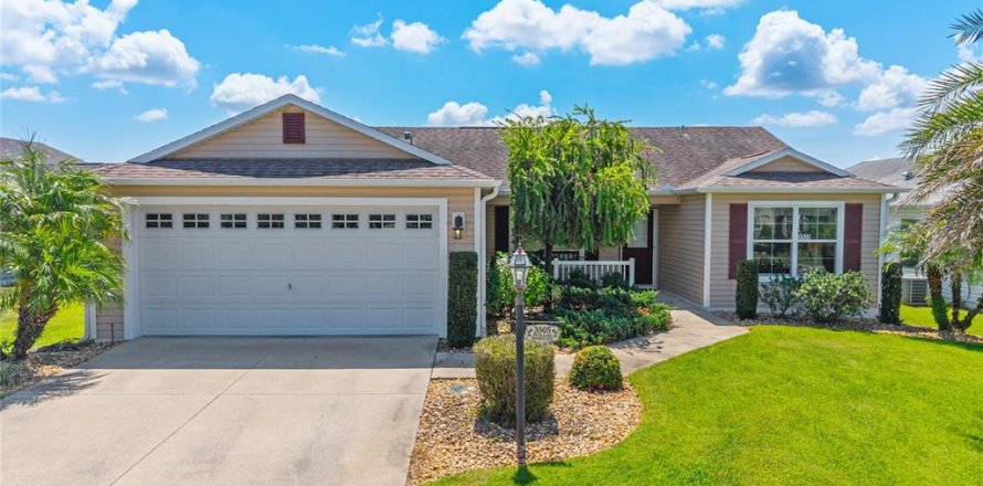 Villa ou maison à The Villages, Floride 3 chambres, 129.32 m2 № 1894575