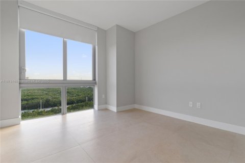 Copropriété à louer à North Miami Beach, Floride: 3 chambres, 144.56 m2 № 1981682 - photo 9