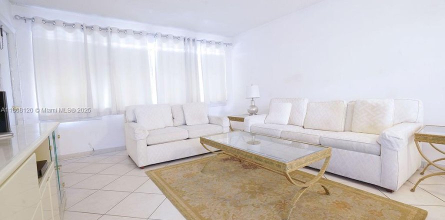 Condo à Hallandale Beach, Floride, 1 chambre  № 2089688