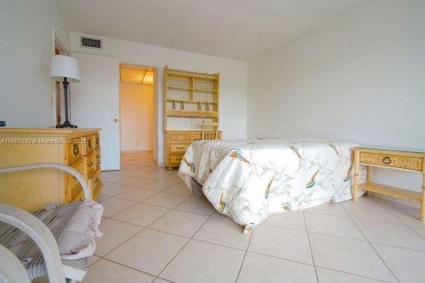 Copropriété à vendre à Hallandale Beach, Floride: 1 chambre, 71.53 m2 № 2089688 - photo 11