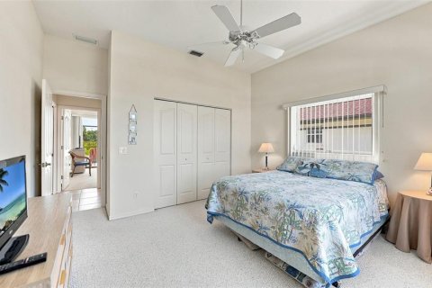 House in Rotonda, Florida 4 bedrooms, 209.77 sq.m. № 2419837 - photo 29