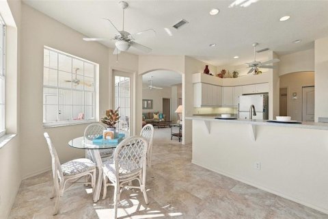 House in Rotonda, Florida 4 bedrooms, 209.77 sq.m. № 2419837 - photo 24