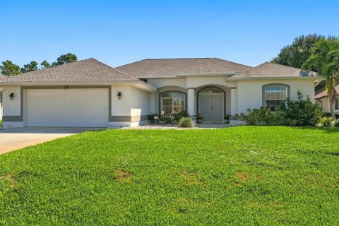 House in Rotonda, Florida 4 bedrooms, 209.77 sq.m. № 2419837