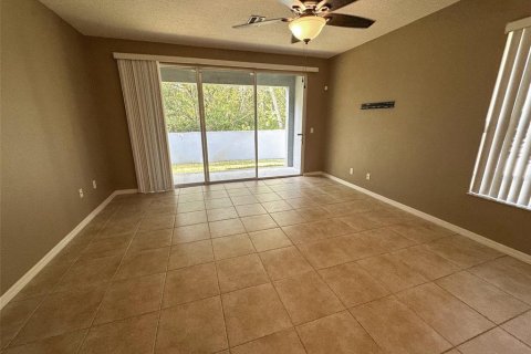 Adosado en venta en Tampa, Florida, 3 dormitorios, 154.78 m2 № 1916445 - foto 12