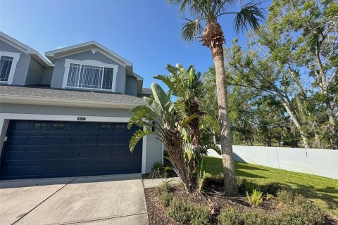 Adosado en venta en Tampa, Florida, 3 dormitorios, 154.78 m2 № 1916445 - foto 2