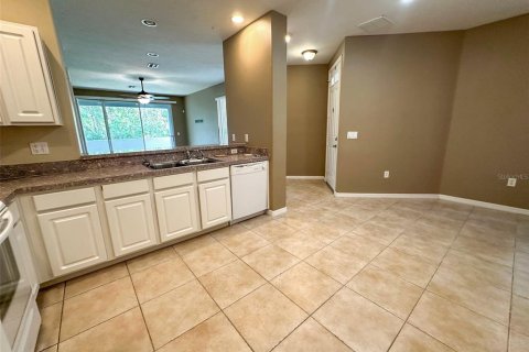Adosado en venta en Tampa, Florida, 3 dormitorios, 154.78 m2 № 1916445 - foto 6