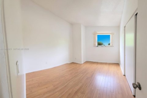 Copropriété à vendre à Oakland Park, Floride: 2 chambres, 101.82 m2 № 2049023 - photo 16