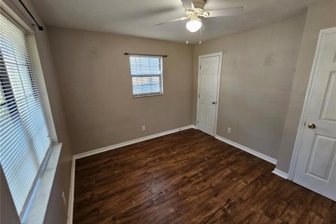 House in Dade City, Florida 3 bedrooms, 70.23 sq.m. № 1900332 - photo 15