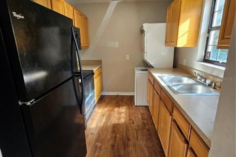 House in Dade City, Florida 3 bedrooms, 70.23 sq.m. № 1900332 - photo 8