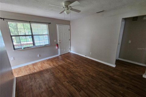 House in Dade City, Florida 3 bedrooms, 70.23 sq.m. № 1900332 - photo 23