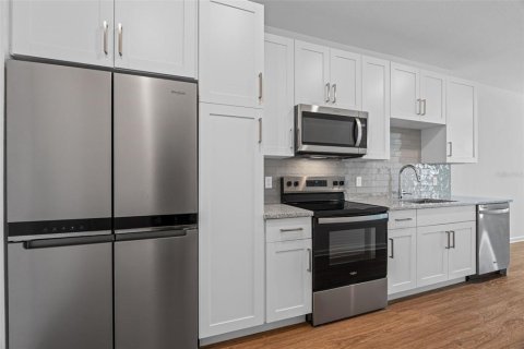 Apartment in Nokomis, Florida 1 bedroom, 55.74 sq.m. № 2236047 - photo 3