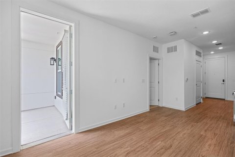 Apartment in Nokomis, Florida 1 bedroom, 55.74 sq.m. № 2236047 - photo 12