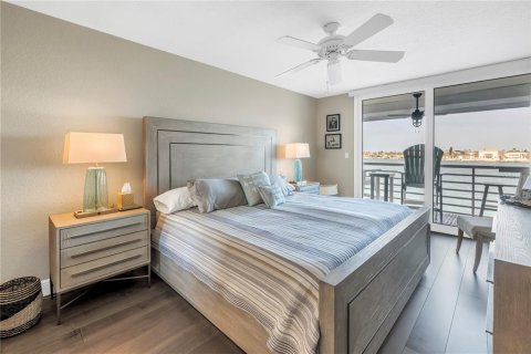 Condominio en venta en Saint Petersburg, Florida, 2 dormitorios, 105.44 m2 № 1618042 - foto 24