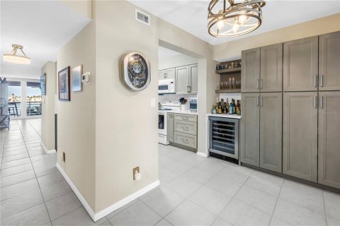 Condominio en venta en Saint Petersburg, Florida, 2 dormitorios, 105.44 m2 № 1618042 - foto 4