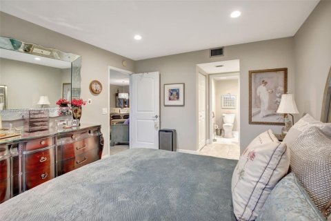 Condo in Pembroke Pines, Florida, 2 bedrooms  № 1817572 - photo 23