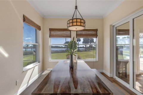 House in New Smyrna Beach, Florida 4 bedrooms, 240.25 sq.m. № 2208844 - photo 25
