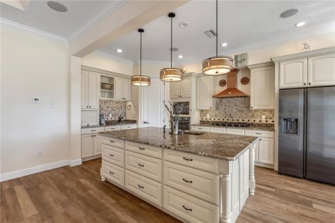 House in New Smyrna Beach, Florida 4 bedrooms, 240.25 sq.m. № 2208844 - photo 14